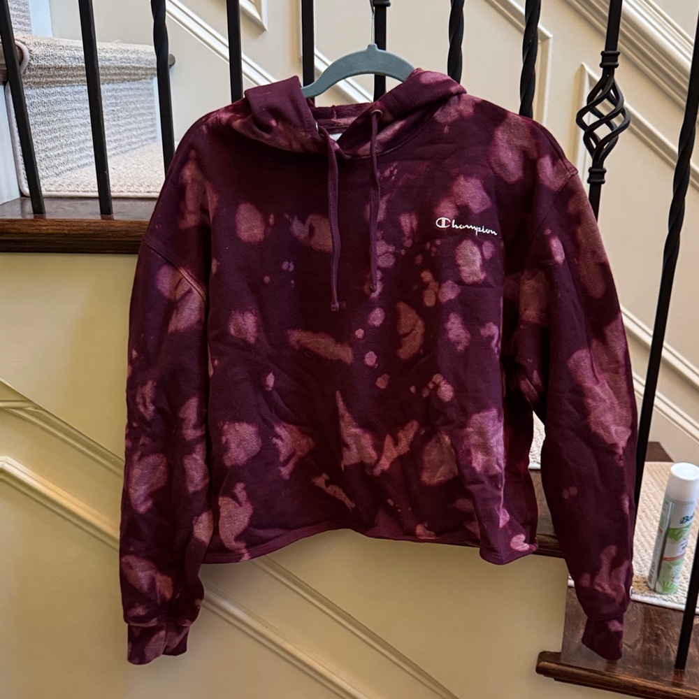 Champion Women's Burgundy Tie-Dye Sweater Size XL